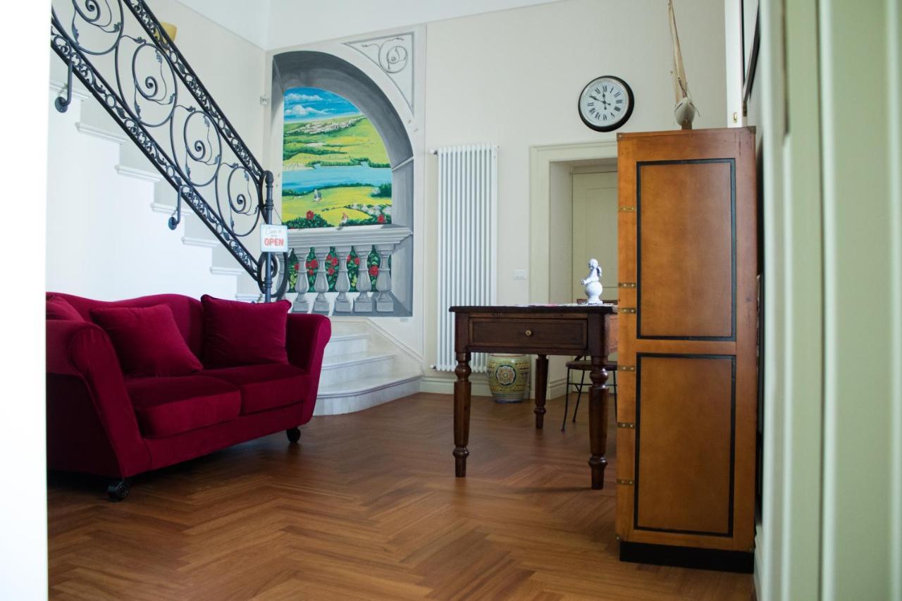 Bed and Breakfast Residenza Delle Grazie à Miglionico Extérieur photo
