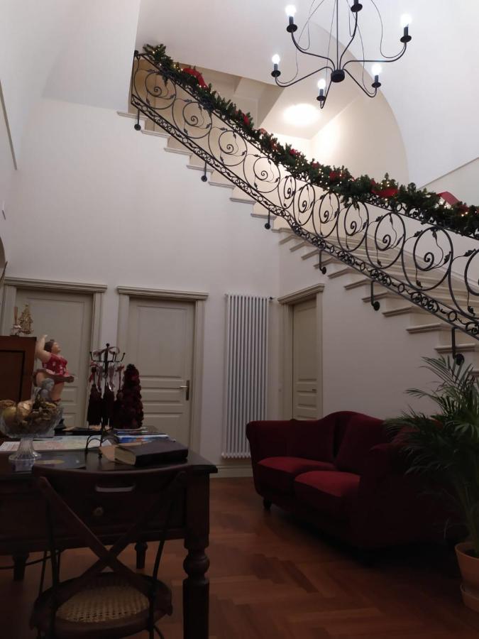 Bed and Breakfast Residenza Delle Grazie à Miglionico Extérieur photo