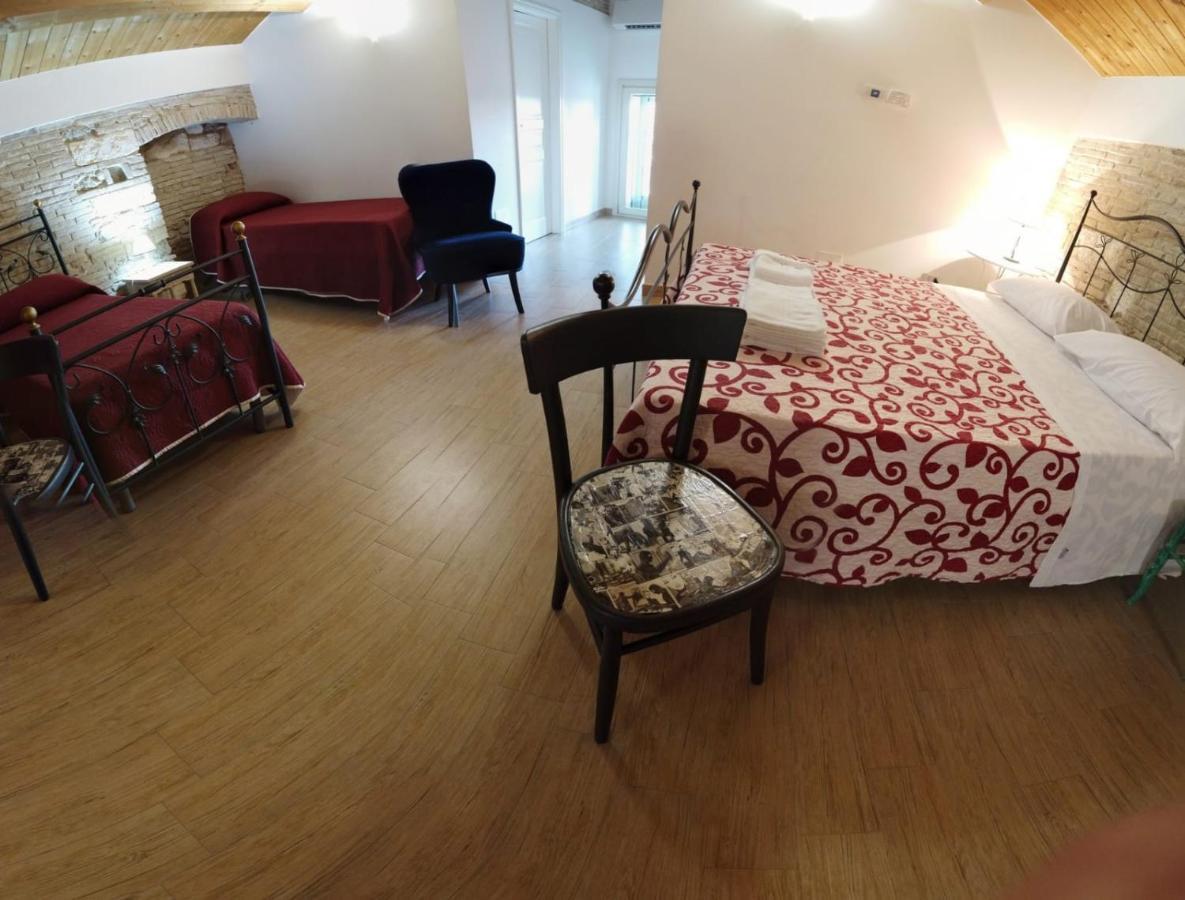 Bed and Breakfast Residenza Delle Grazie à Miglionico Extérieur photo