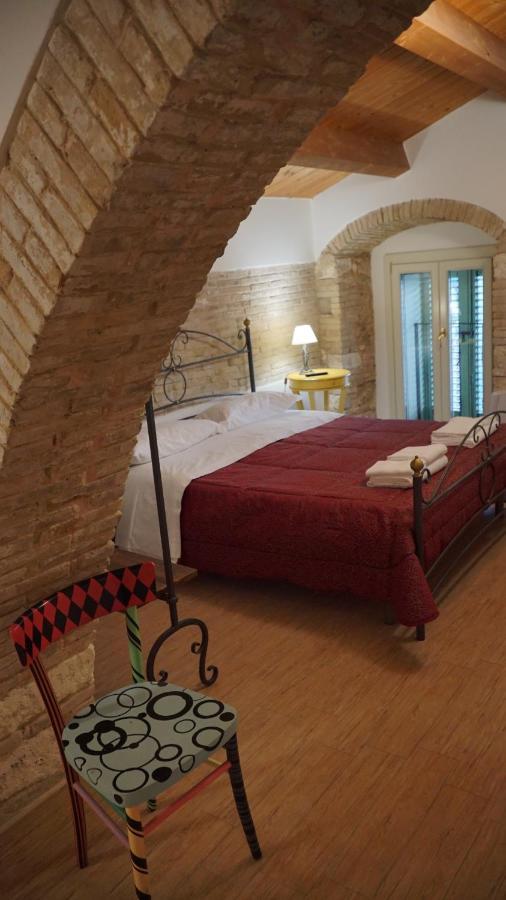 Bed and Breakfast Residenza Delle Grazie à Miglionico Extérieur photo