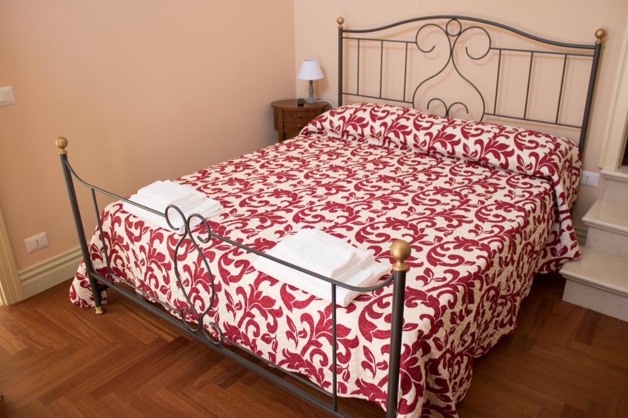 Bed and Breakfast Residenza Delle Grazie à Miglionico Extérieur photo