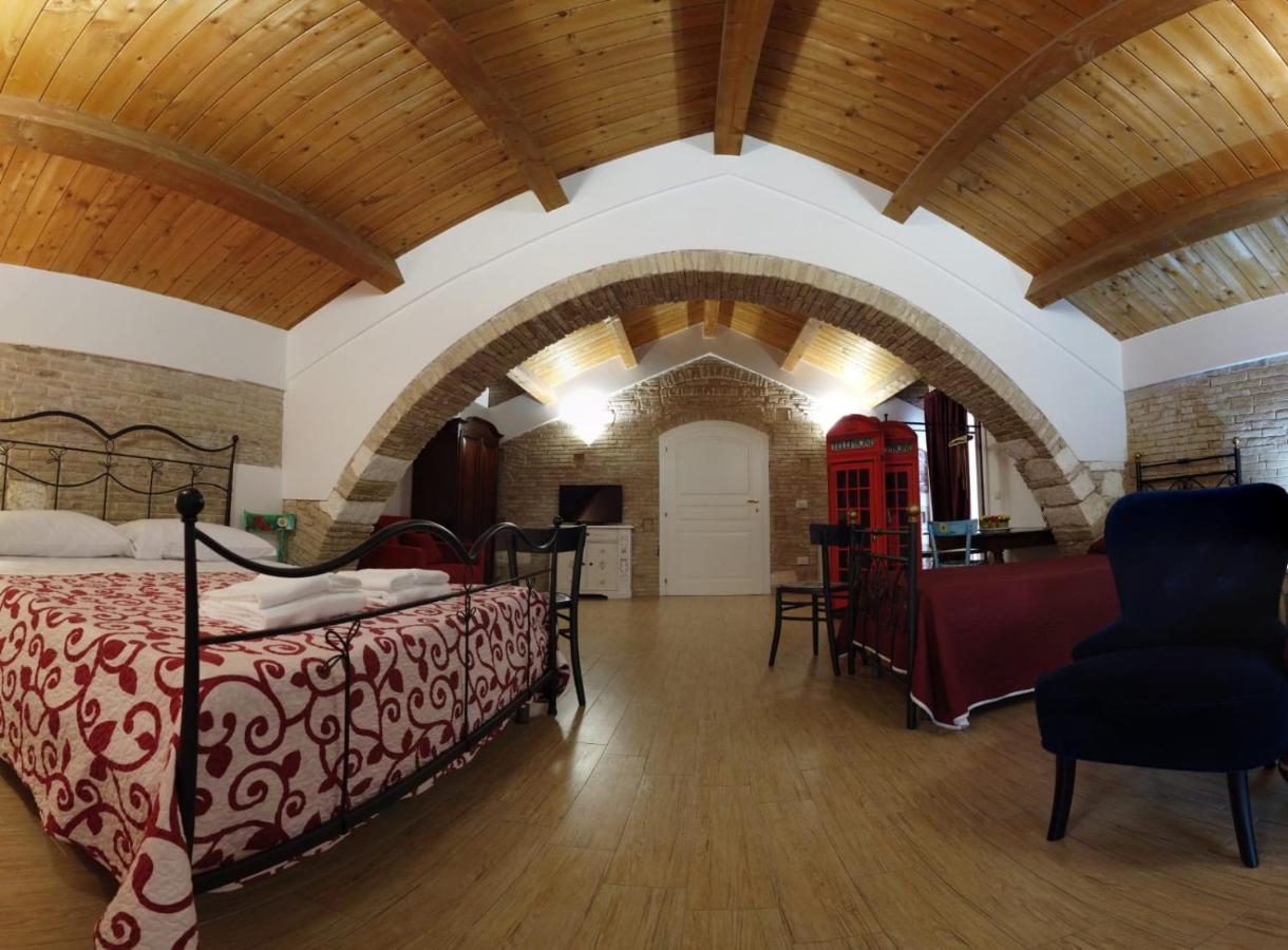 Bed and Breakfast Residenza Delle Grazie à Miglionico Extérieur photo