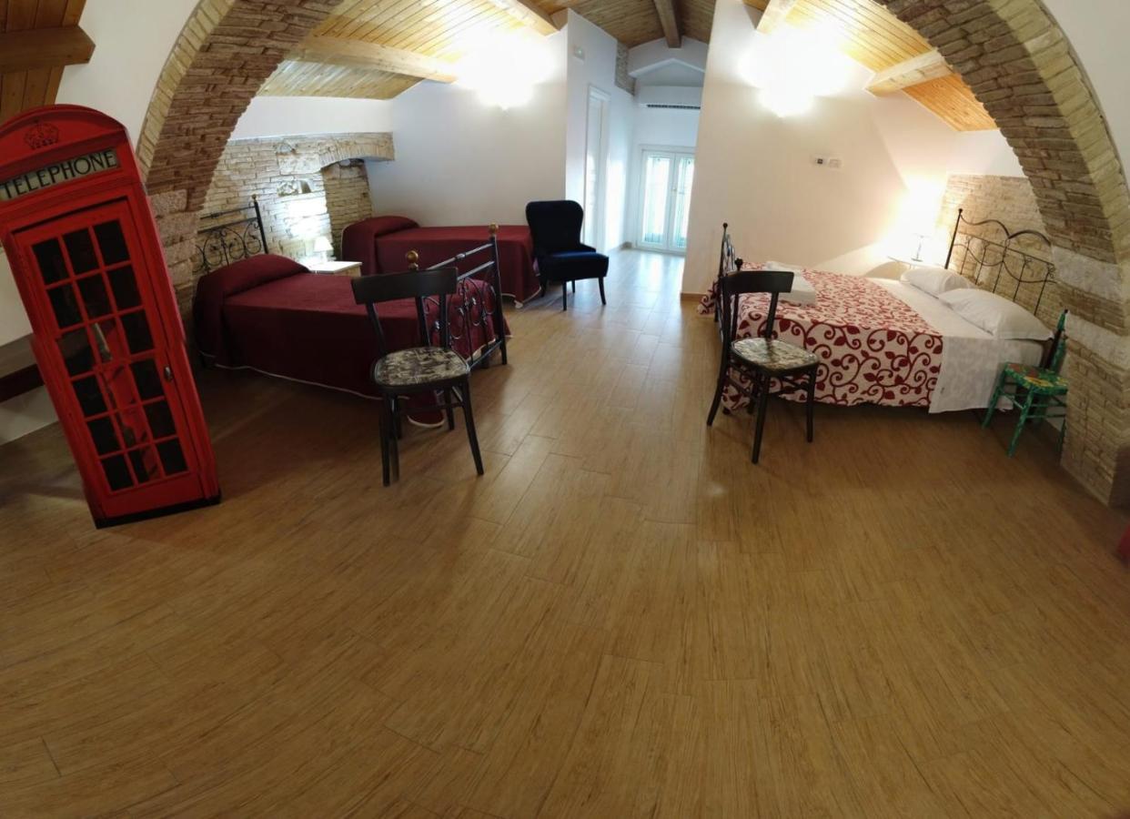 Bed and Breakfast Residenza Delle Grazie à Miglionico Extérieur photo