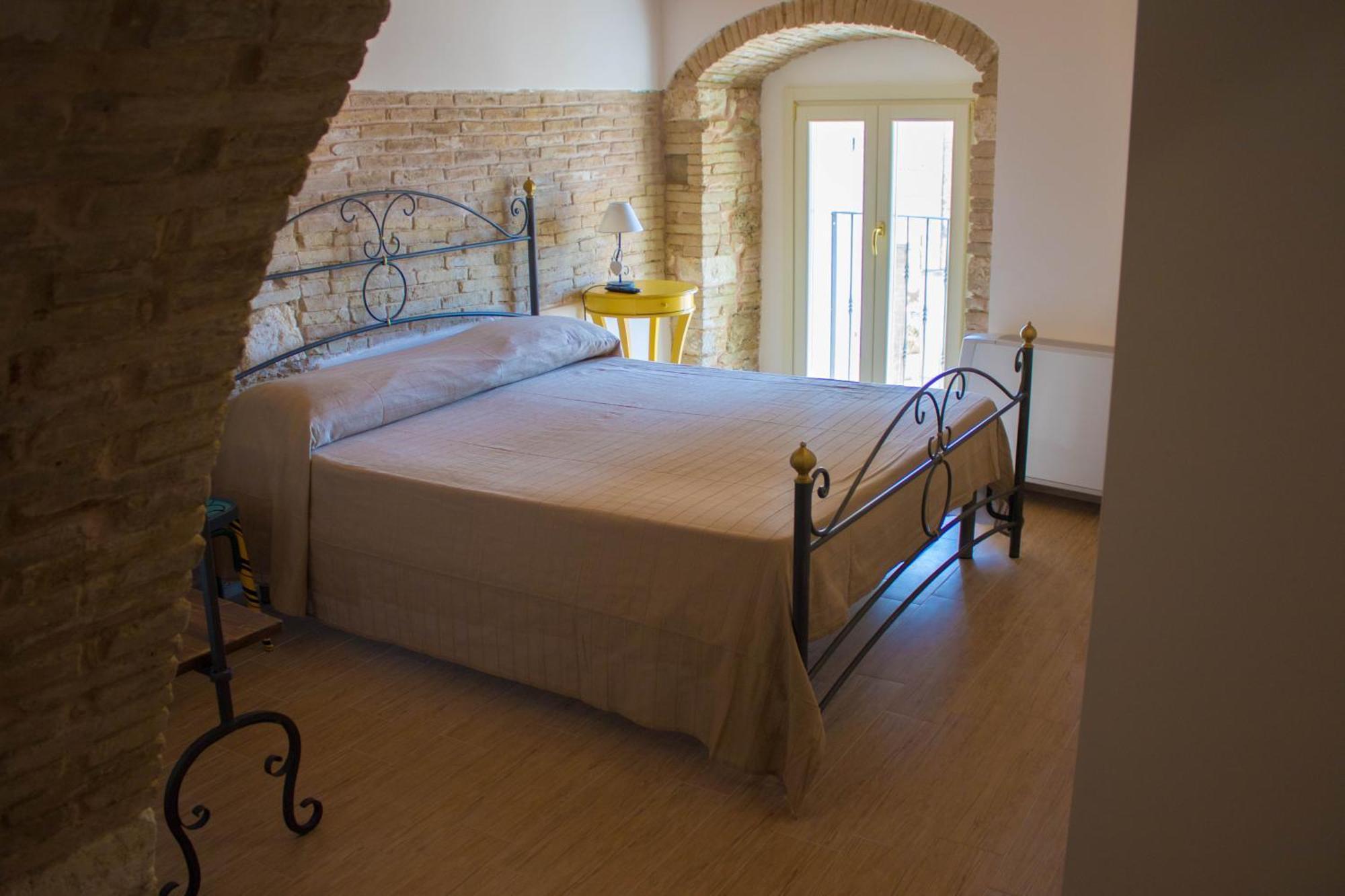 Bed and Breakfast Residenza Delle Grazie à Miglionico Extérieur photo