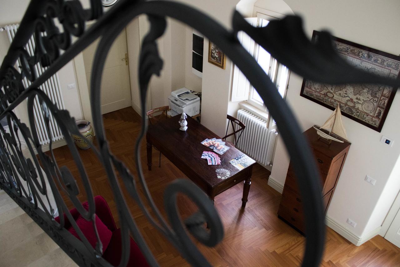 Bed and Breakfast Residenza Delle Grazie à Miglionico Extérieur photo