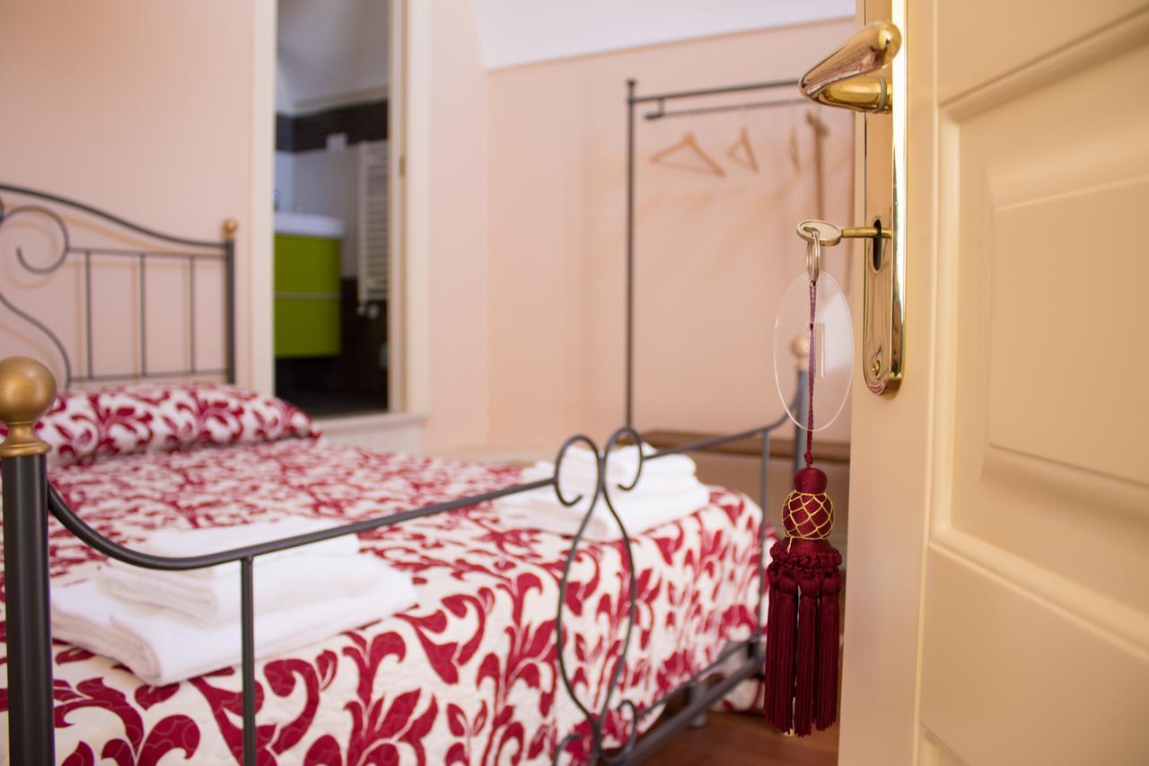 Bed and Breakfast Residenza Delle Grazie à Miglionico Extérieur photo