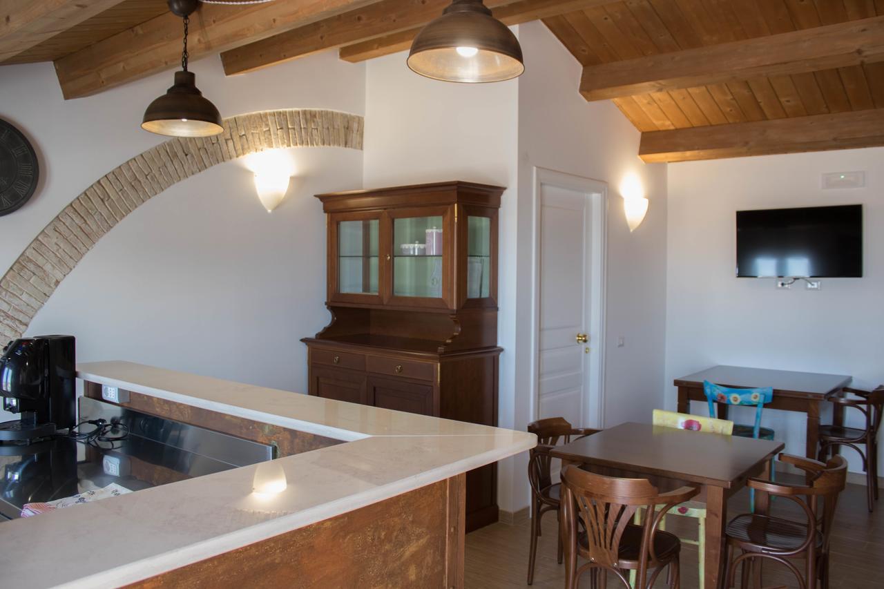 Bed and Breakfast Residenza Delle Grazie à Miglionico Extérieur photo